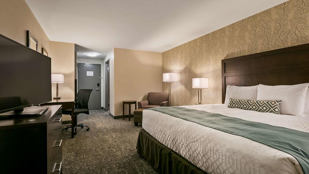 فندق فندق بست ويسترن بلس تشيسترميرو Chestermere المظهر الخارجي الصورة